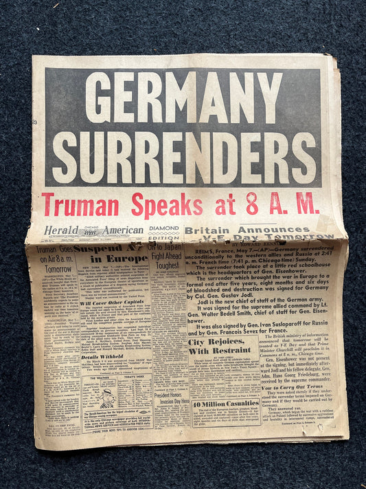 1945 Start and End of WW2 VE VJ Day – Vintage newspapers – World War 2 Memorabilia  Imperial Japan Defeated – European Pacific History WW3