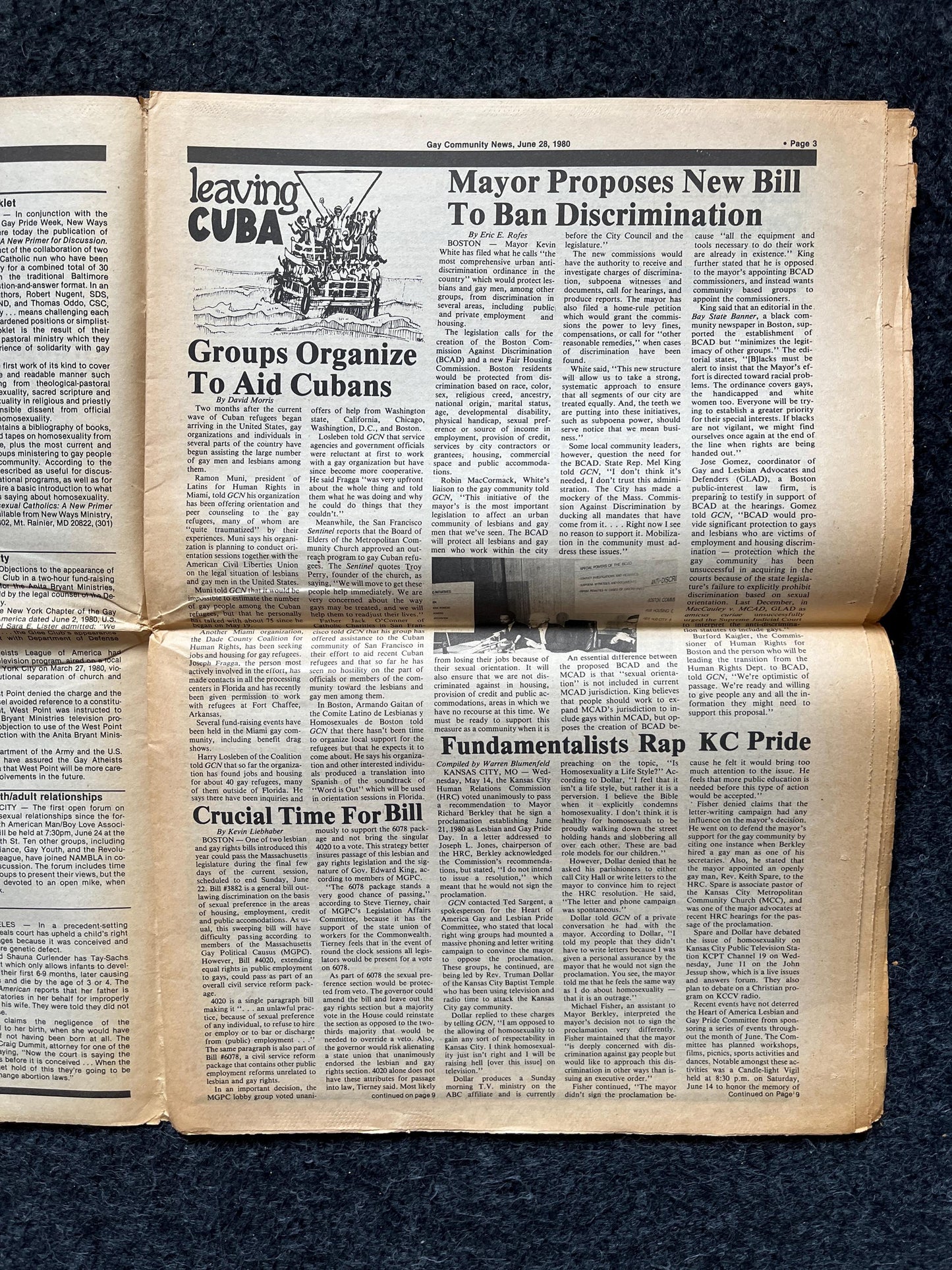 Vintage US Navy Lesbian 1980s LGBT  Newspaper, LGBTQIA Memorabilia, Queer Gifts Artworks, Lesbian gift, Trans Acceptance, Gay Books Magazine