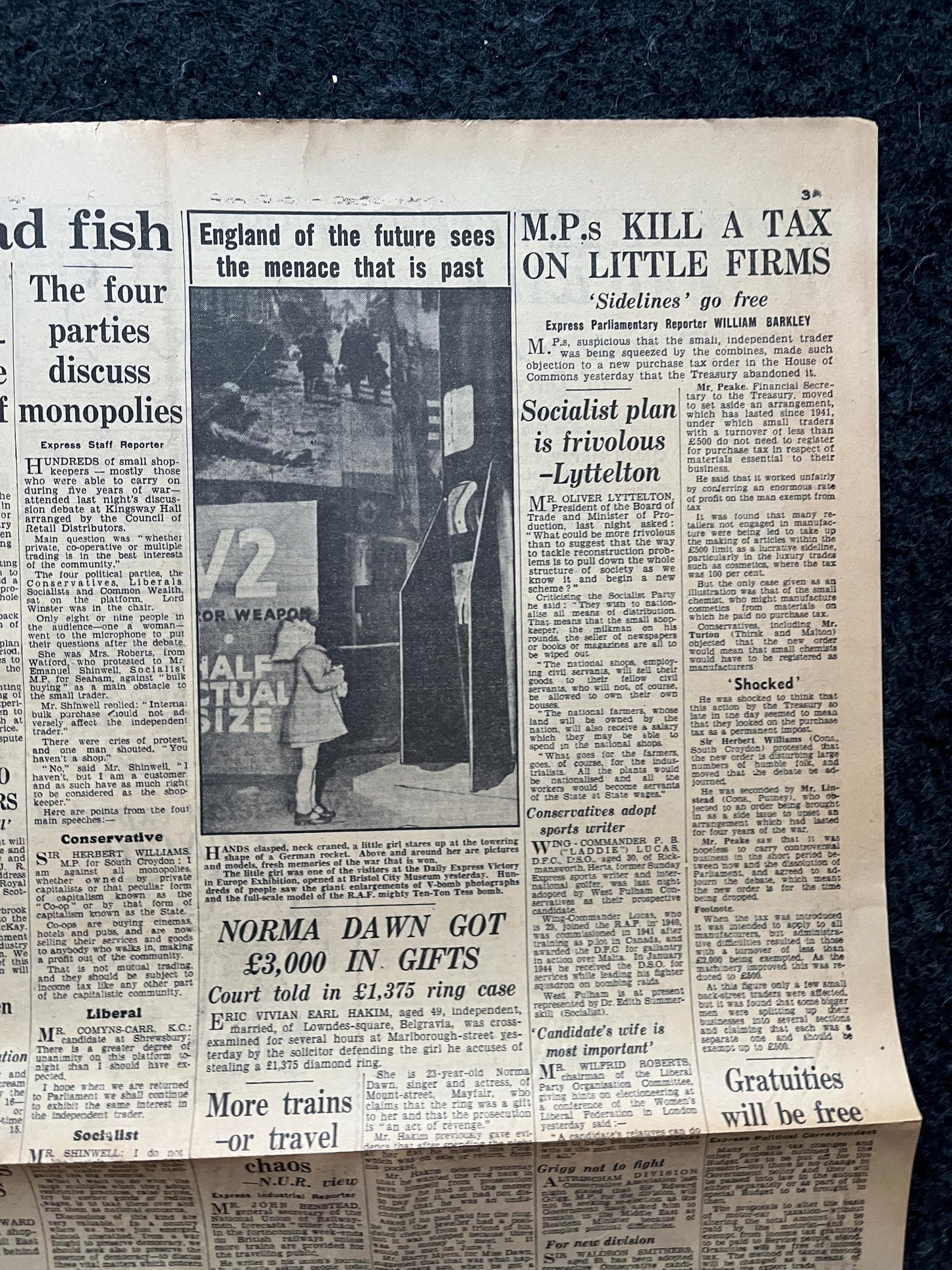 1945 World War II Charles de Gaulle, Syria Crisis in France