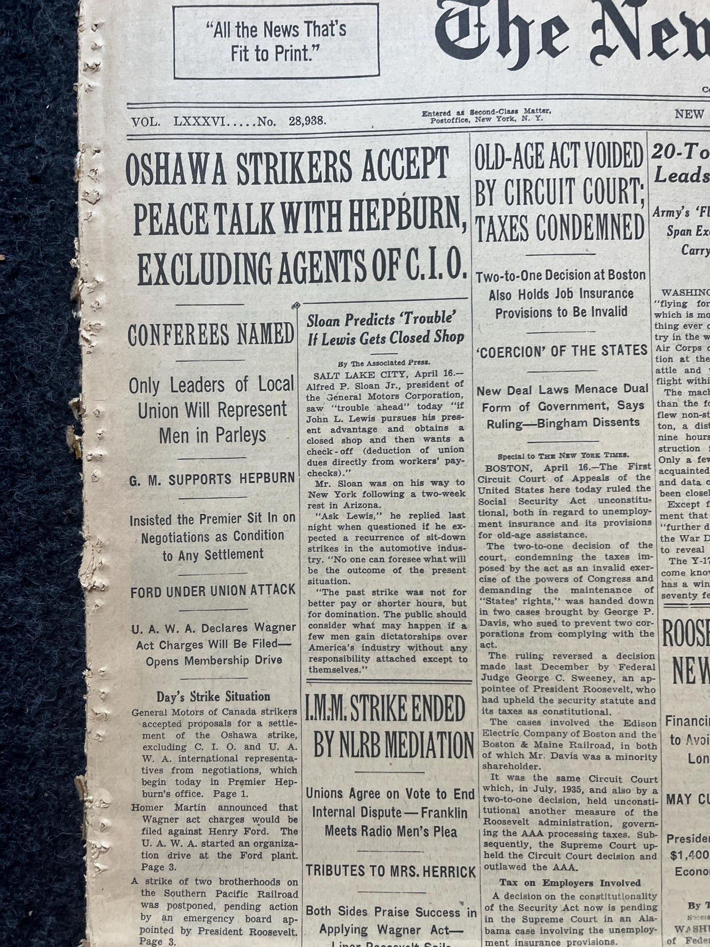 1936 Katonah Bandits Captured In Nebraska Original Vintage Newspaper, Great Depression Gangster Collectible, Man Cave Bar Art, Gift for Him