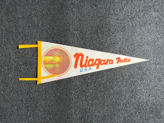 Niagara Falls Vintage Pennant, Canadian Souvenirs, Canadian National Parks, Large Original Vintage Felt Pennant, Wall Decor, College Dorm